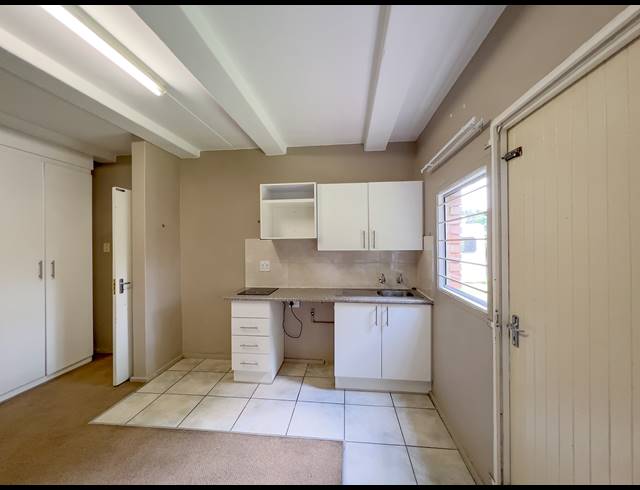 0.5 BEDROOM APARTMENT RENTED IN HATFIELD